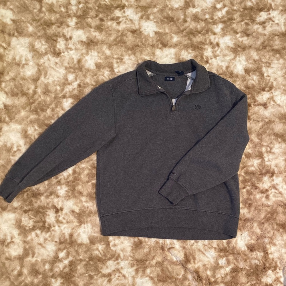 Men’s IZOD sweater